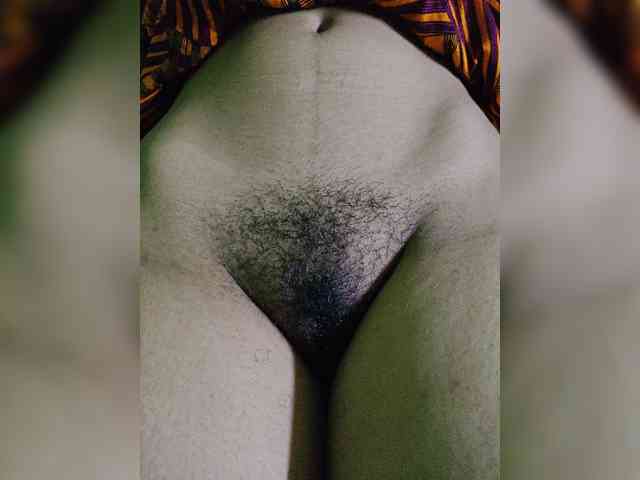 AadhyaLove webcam