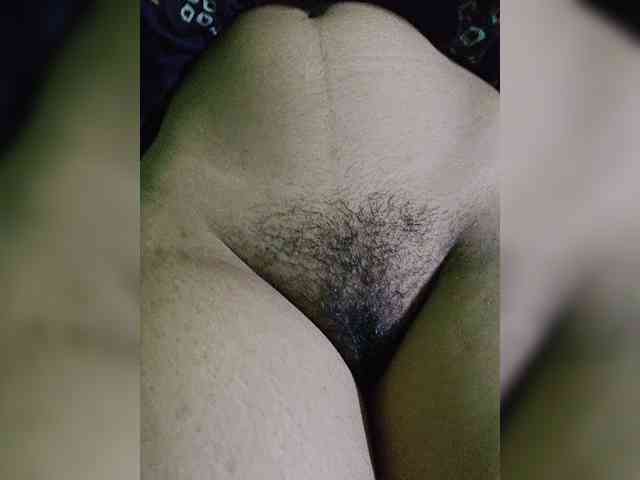 AadhyaLove webcam