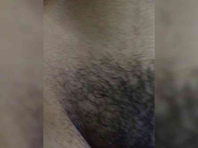Aadhyalove's cam show statistics and live stream