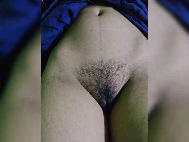 AadhyaLove webcam