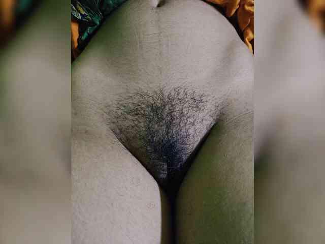 AadhyaLove webcam