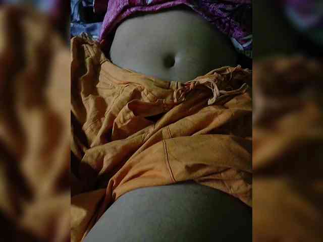AadhyaLove webcam