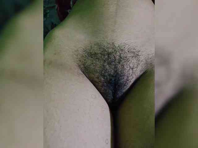 AadhyaLove webcam