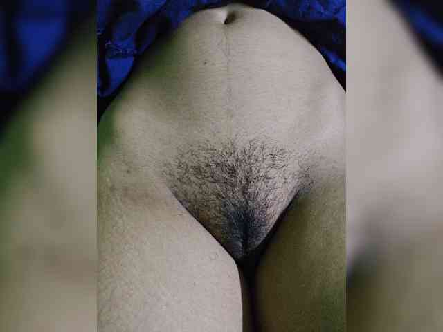 AadhyaLove webcam
