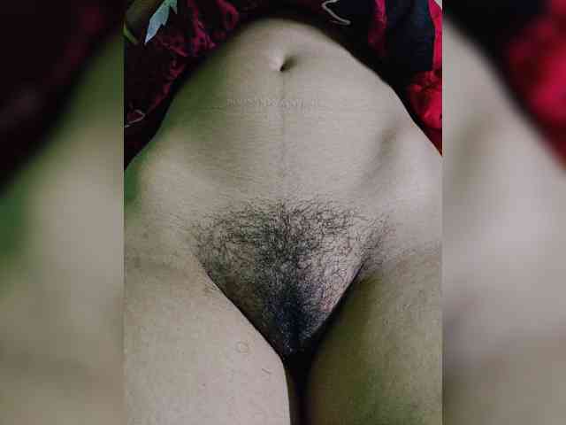 AadhyaLove webcam