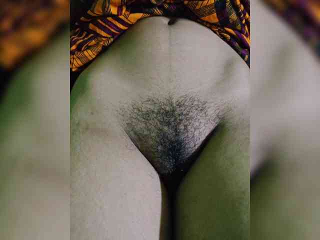 AadhyaLove webcam