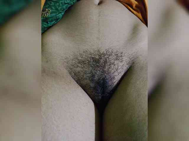 Aadhyalove's cam show statistics and live stream