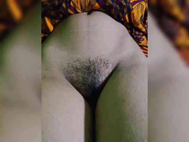 AadhyaLove webcam