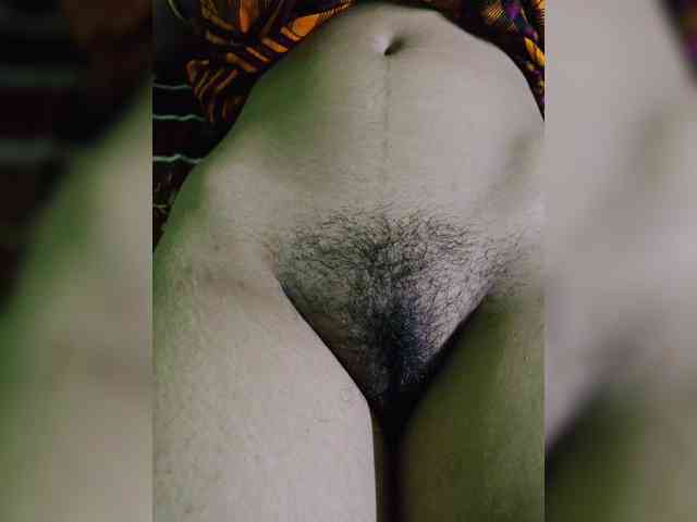 AadhyaLove webcam
