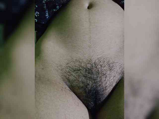 AadhyaLove webcam