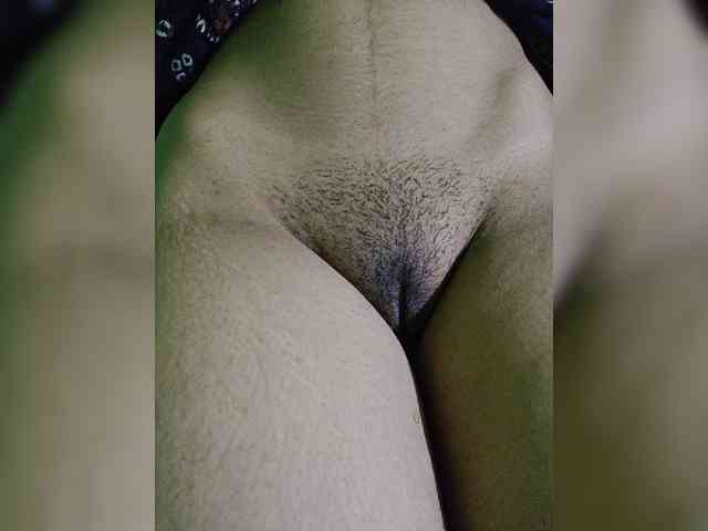 AadhyaLove webcam