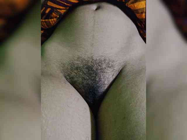AadhyaLove webcam