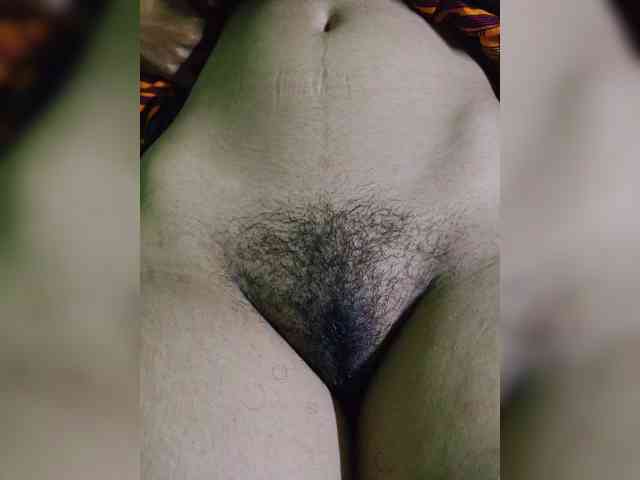 AadhyaLove webcam