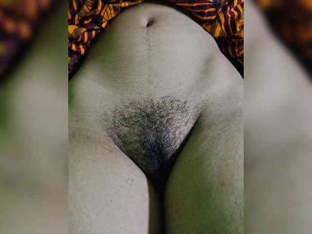 AadhyaLove webcam