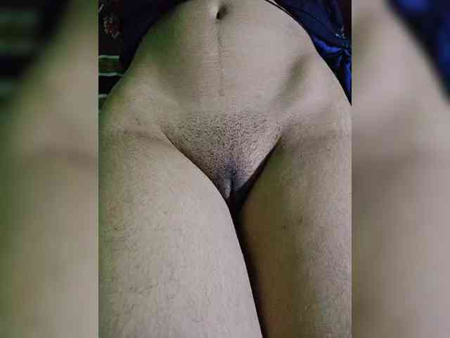 AadhyaLove webcam