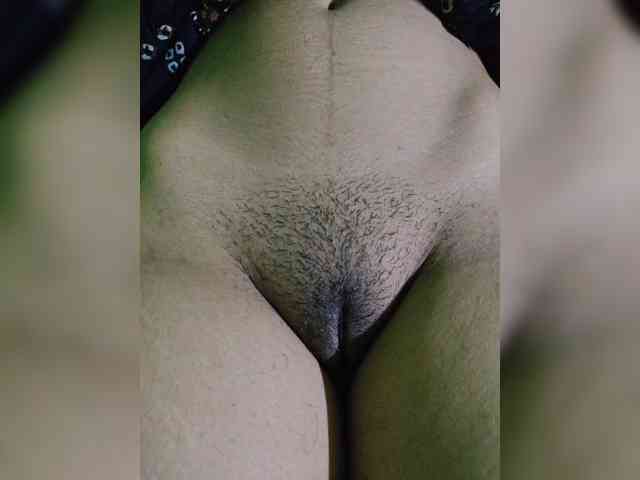 AadhyaLove webcam