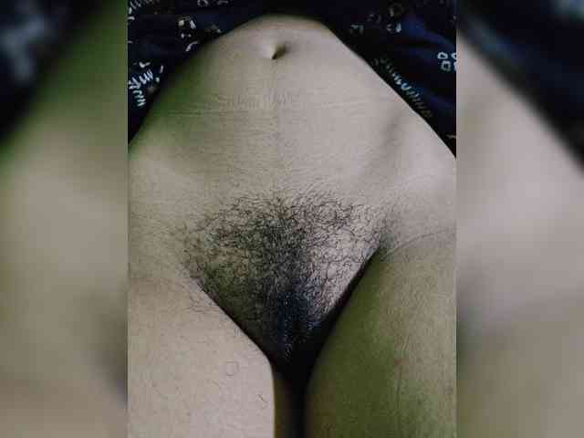 AadhyaLove webcam