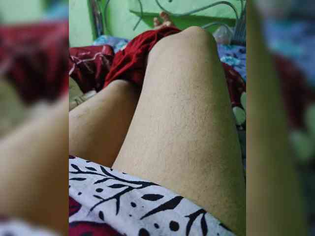 AadhyaLove webcam