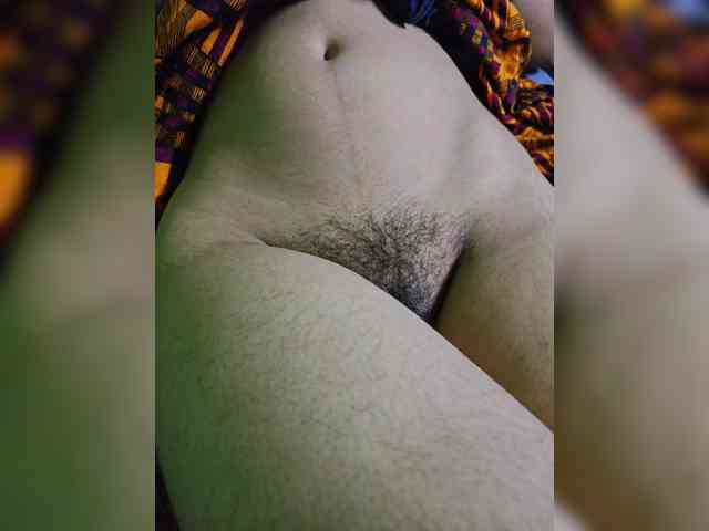 AadhyaLove webcam
