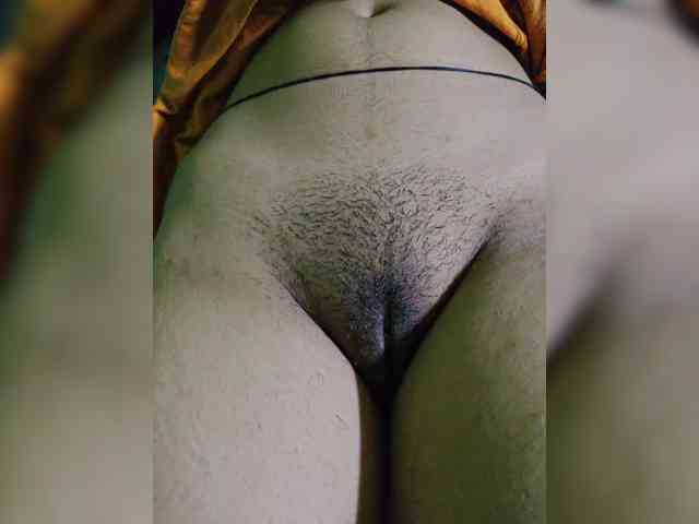 AadhyaLove webcam