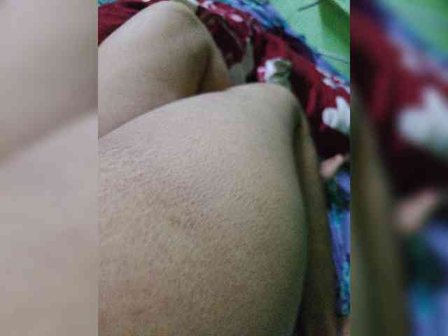AadhyaLove webcam