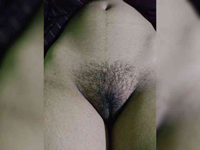 AadhyaLove webcam