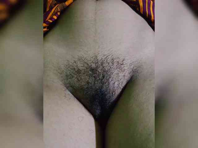 AadhyaLove webcam