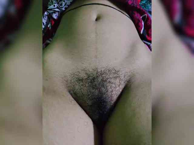 AadhyaLove webcam