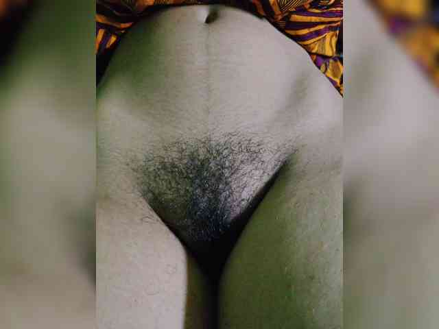 AadhyaLove webcam