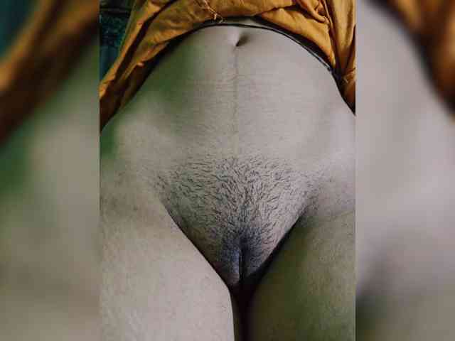 AadhyaLove webcam