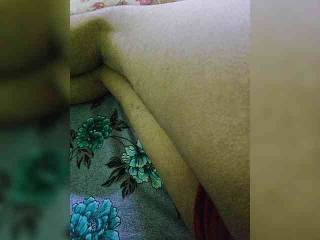AadhyaLove webcam