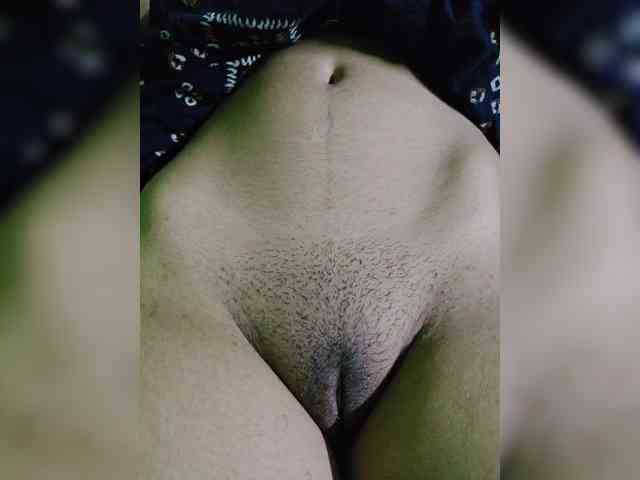 AadhyaLove webcam