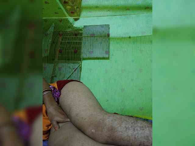 AadhyaLove webcam