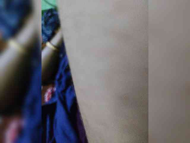 AadhyaLove webcam