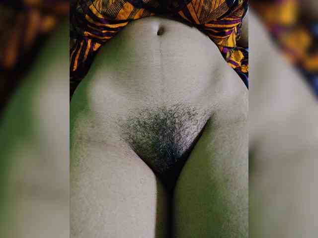 AadhyaLove webcam