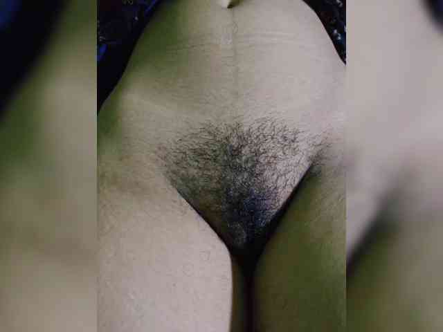 AadhyaLove webcam