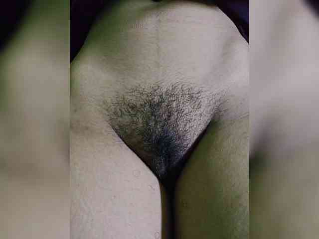 AadhyaLove webcam