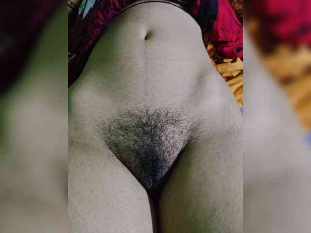 AadhyaLove webcam