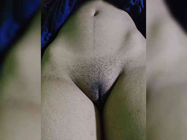 AadhyaLove webcam