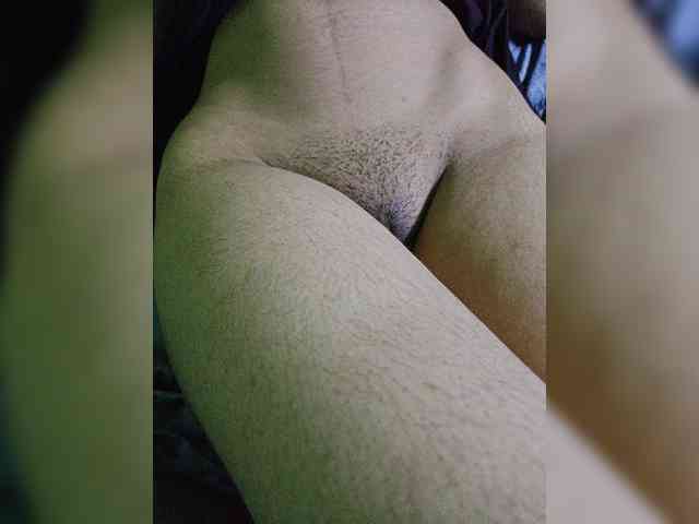 AadhyaLove webcam