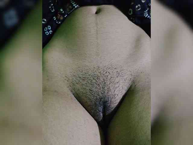 AadhyaLove webcam