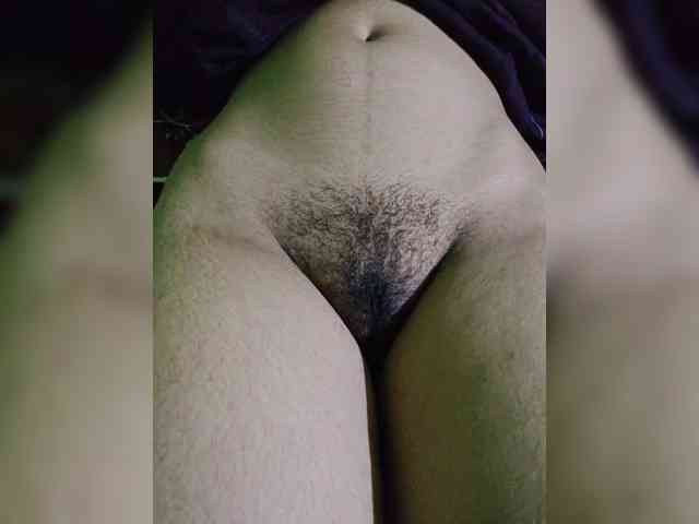 AadhyaLove webcam