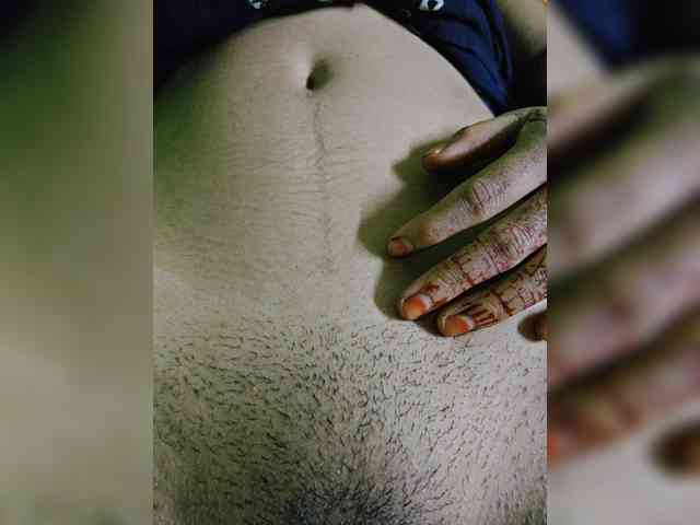 AadhyaLove webcam