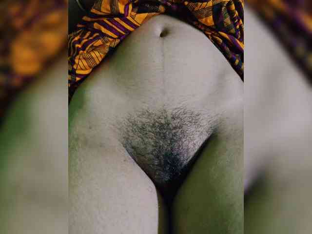 AadhyaLove webcam