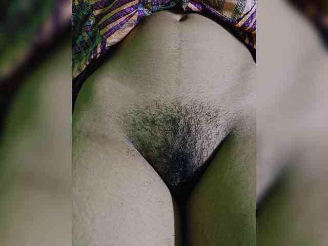 AadhyaLove webcam