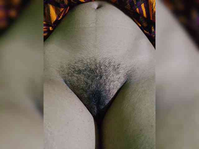 AadhyaLove webcam