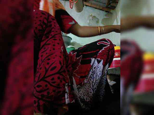 AadhyaLove webcam