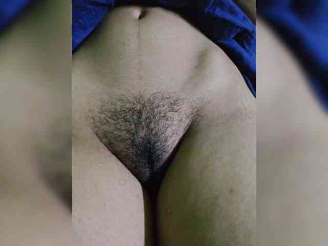 AadhyaLove webcam