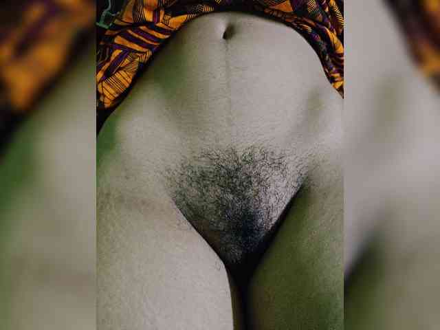 AadhyaLove webcam