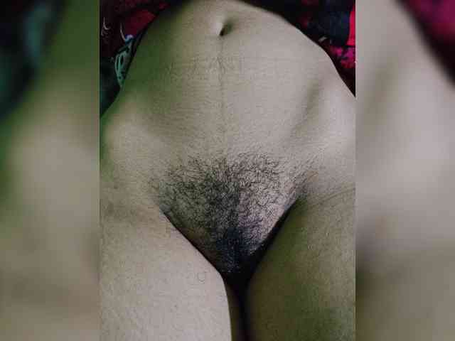 AadhyaLove webcam